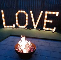 LOVE-Buchstaben mieten
